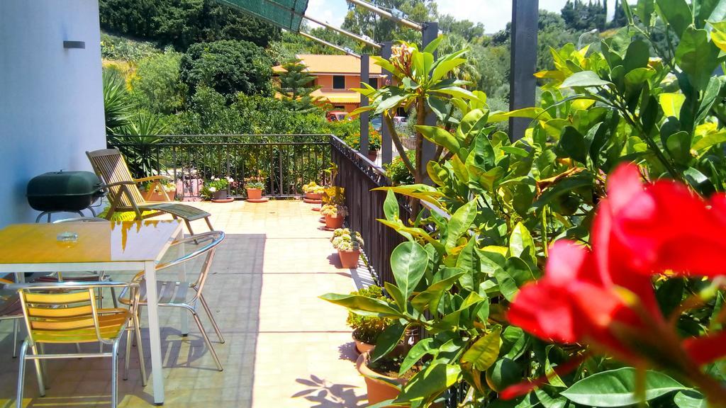 Casa Vacanze Terme แตร์เม วิญาตอเร ภายนอก รูปภาพ
