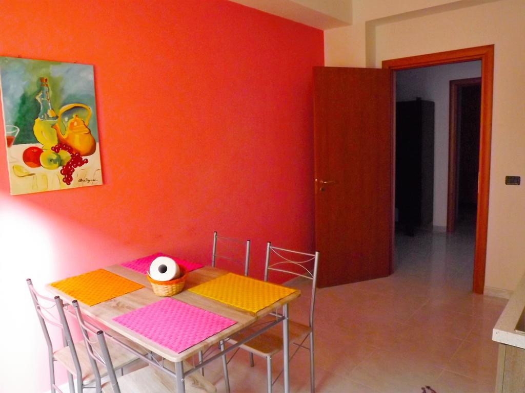 Casa Vacanze Terme แตร์เม วิญาตอเร ภายนอก รูปภาพ