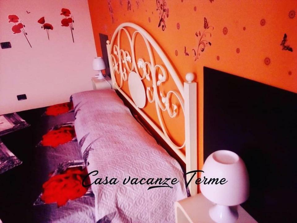 Casa Vacanze Terme แตร์เม วิญาตอเร ภายนอก รูปภาพ