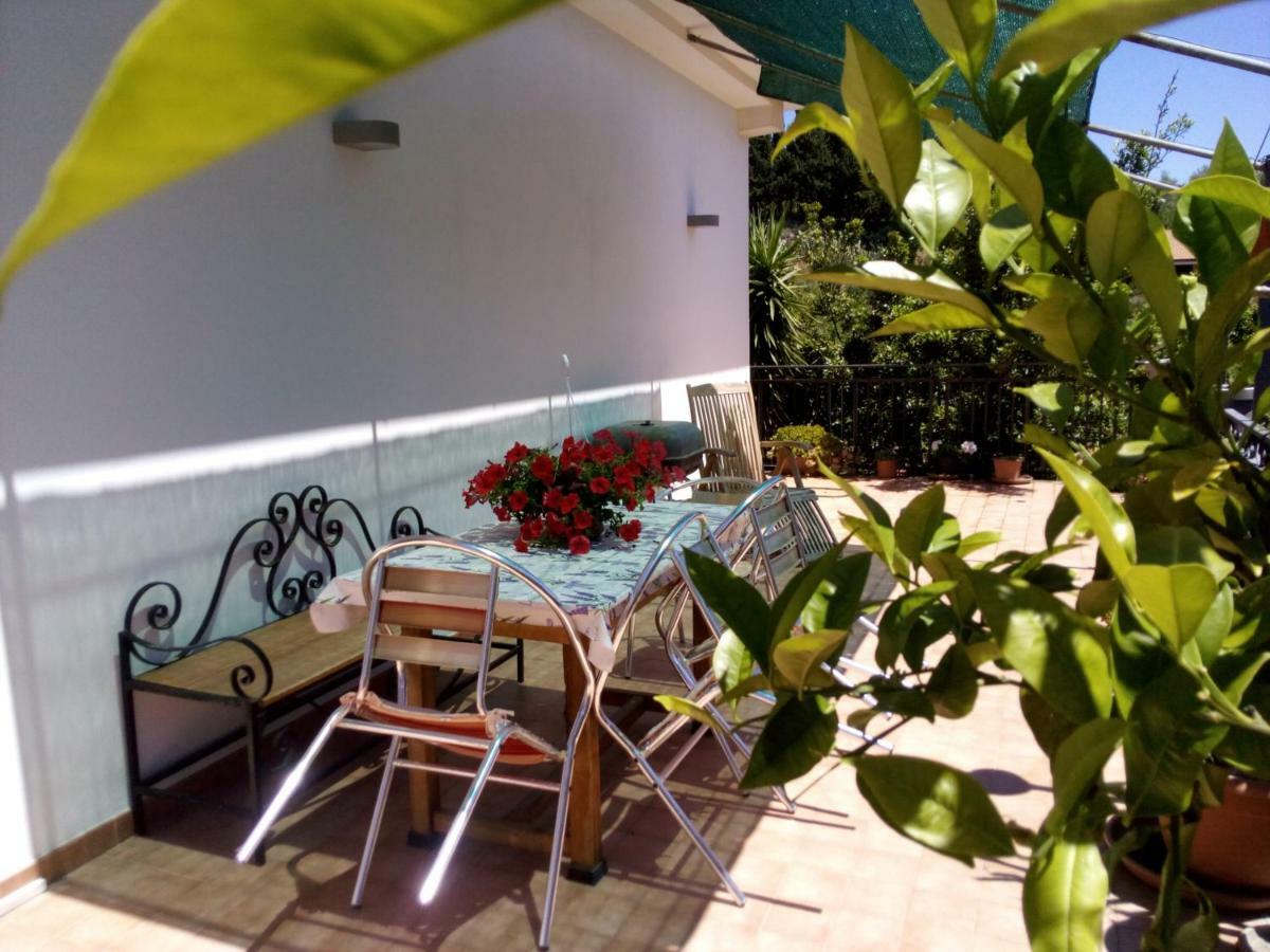 Casa Vacanze Terme แตร์เม วิญาตอเร ภายนอก รูปภาพ