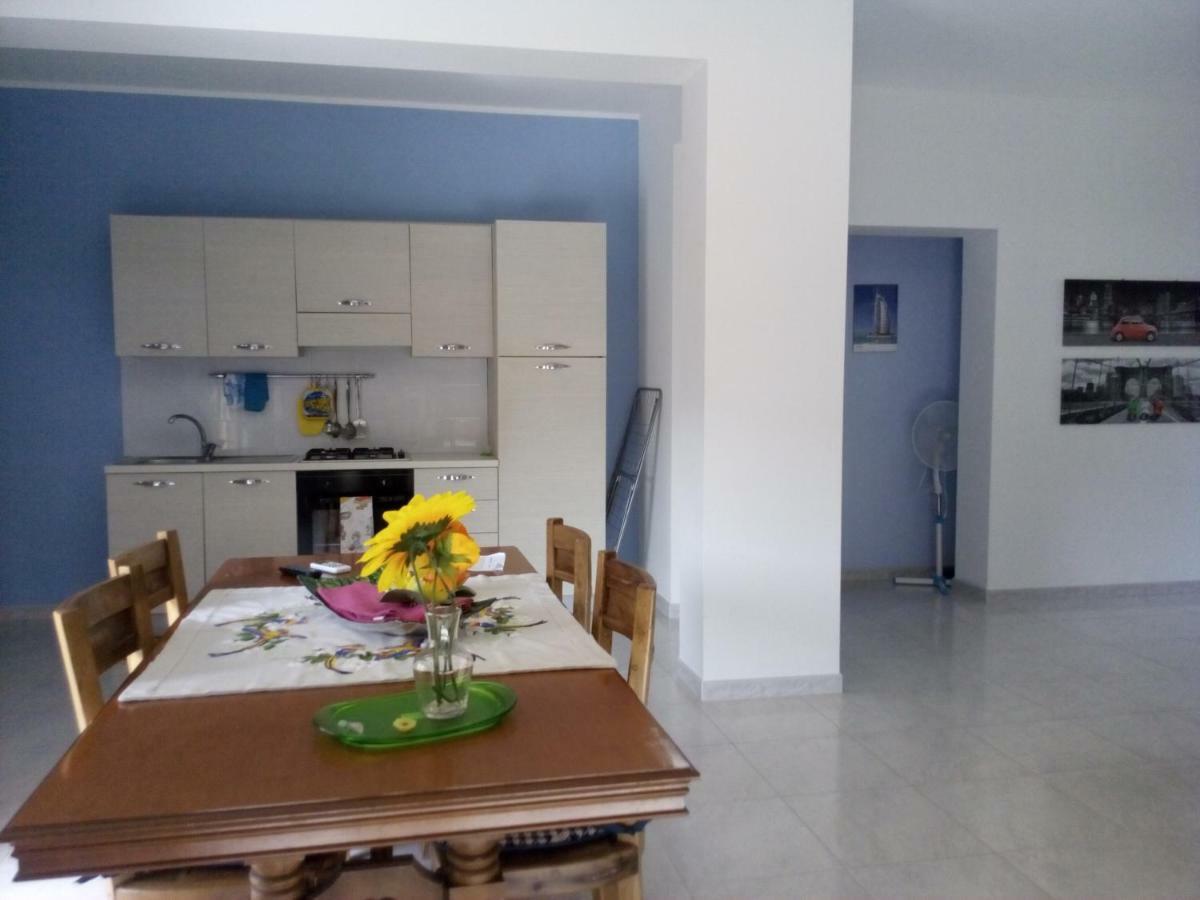 Casa Vacanze Terme แตร์เม วิญาตอเร ภายนอก รูปภาพ